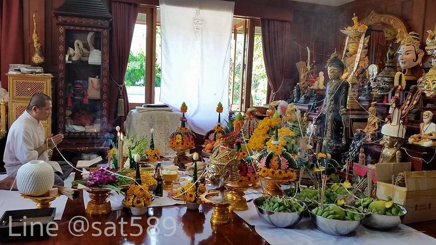 รูปที่ 4 — พิธีเปลี่ยนขันธ์ครูของอาจารย์สุบิน นะหน้าทอง