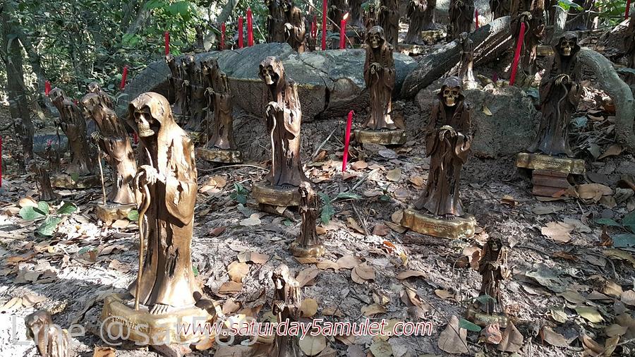 รูปที่ 9 — พิธีปลุกเสก "พรายแม่ทองคำ" อาจารย์สุบิน