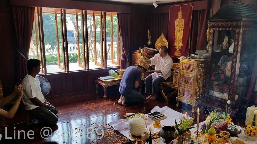 รูปที่ 18 — พิธีเปลี่ยนขันธ์ครูของอาจารย์สุบิน นะหน้าทอง