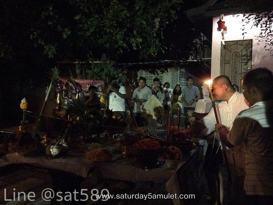 ภาพปลุกเสกกุมารสี่หน้าเก้าตา อาจารย์สุบิน วันที่ 8 ก.ค. 57